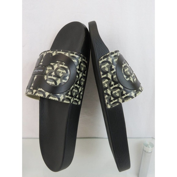 NIB FERRAGAMO GROOVE 6 BEIGE BLACK RUBBER GANCINI LOGO SANDALS SLIDES 10 M main image 2